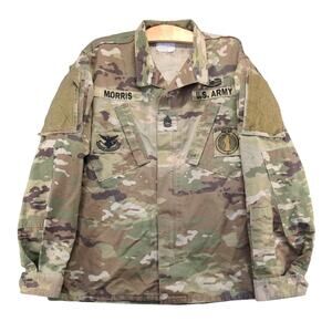 US Army Combat Uniform Camo Coat Jacket Military Size L Recruiter Patches